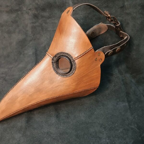 Главная 11 Маска чумного доктора, кожа Feist Craft Studio